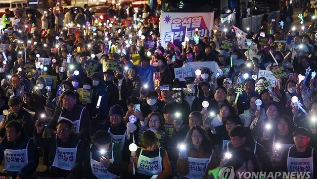 尹 탄핵심판 선고 앞둔 주말 전국 곳곳서 찬반 집회