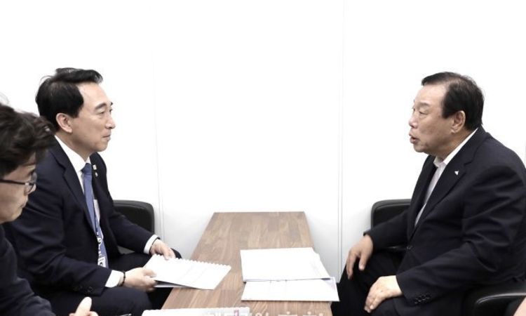 최민호 세종시장, 대통령실·국회 완전 이전 건의