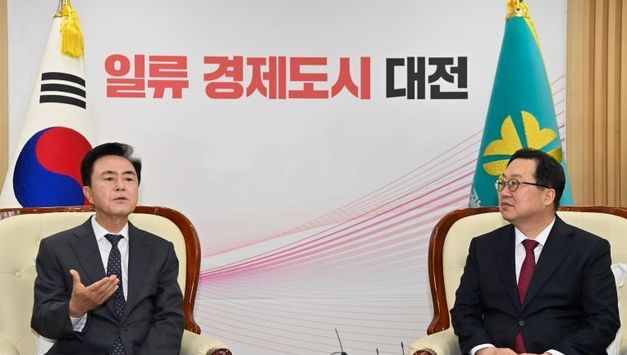 중앙정부가 특례와 예산을 분배하는 종속적 지방분권은 절대 반대한다