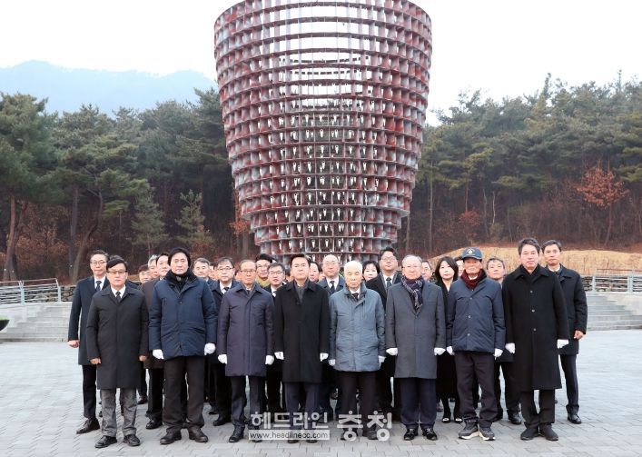 김태흠 지사, 을사년 맞아 신년 참배