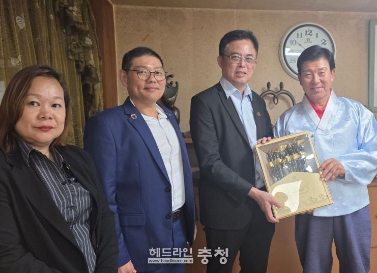 말레이시아 파다완시 대표단 방문 기념사진