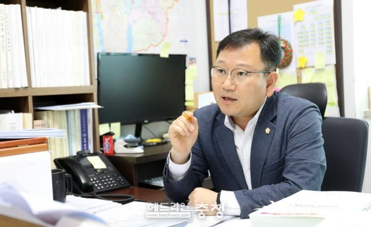 서산시의회 문수기 의원, 시금고 자료 비공개 강력 규탄, 시민을 우습게 보는 밀실야합, 불통행정의 전형