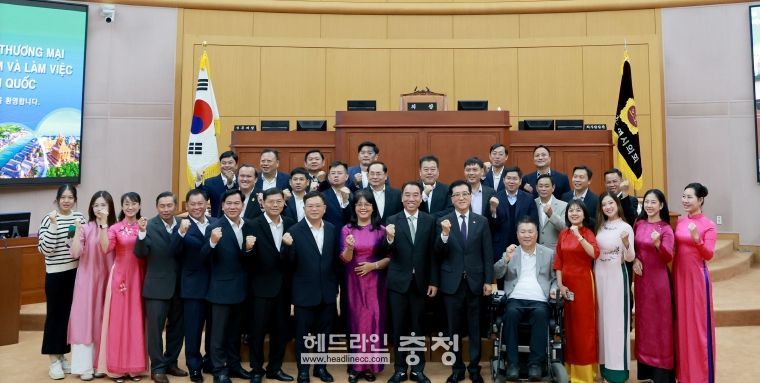 베트남 빈롱성 대표단 접견