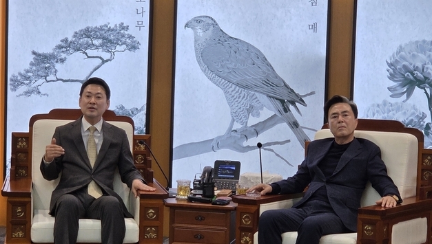 장동혁-김태흠 깜짝 회동... 대전·충남 행정통합 "졸속 추진 반대" 한목소리